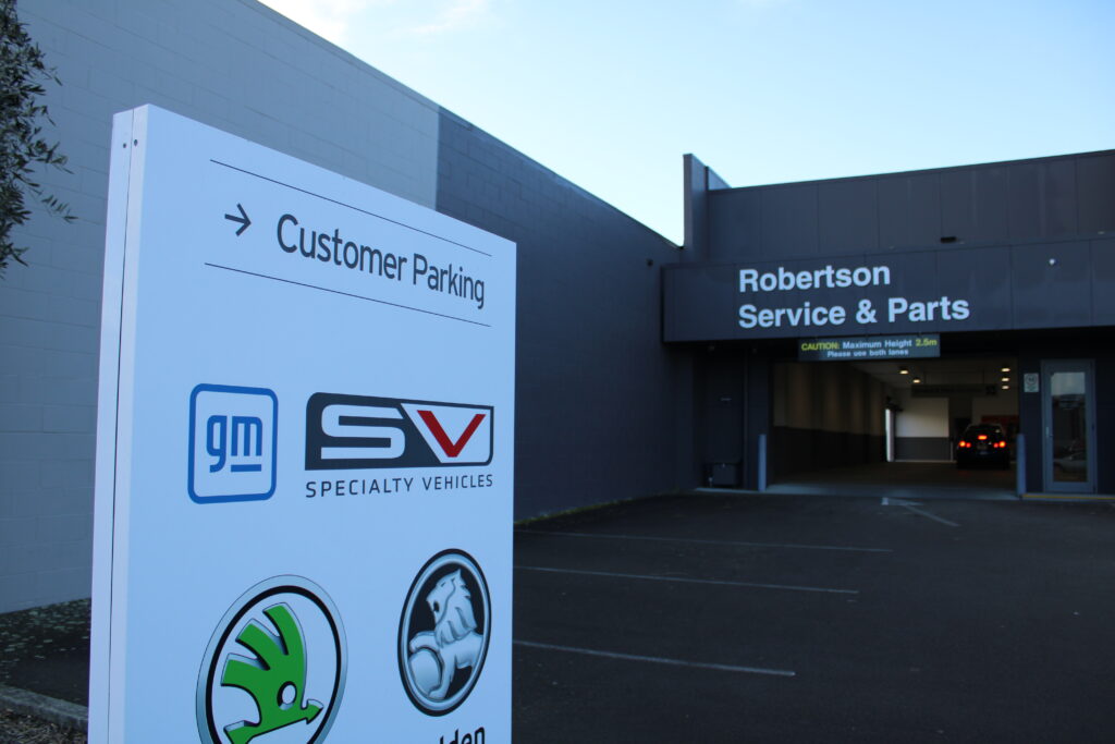 Book a vehicle service Palmerston North at Robertson Prestige